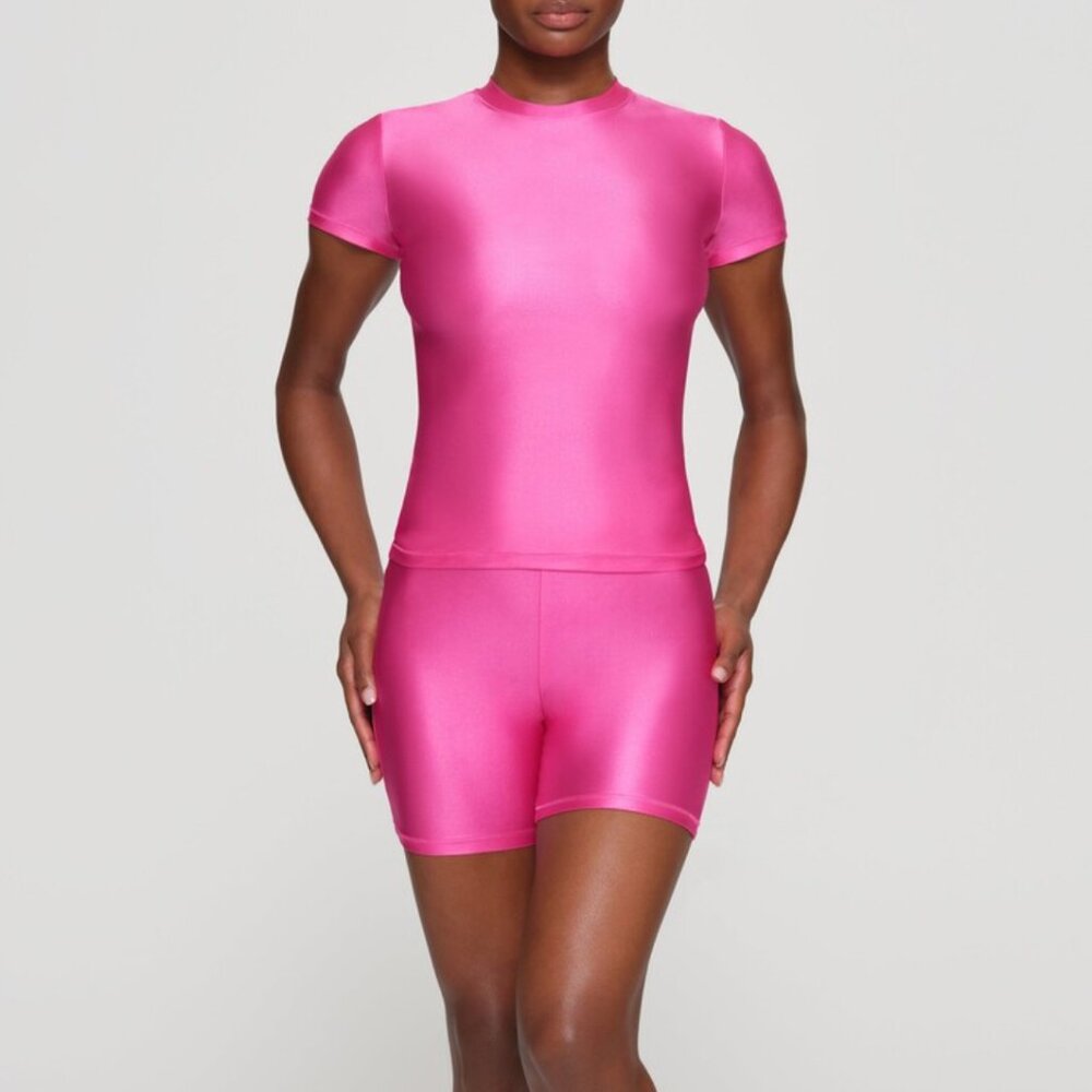 NWT SKIMS Shine Spandex Jersey T-Shirt, Hot Pink, Large